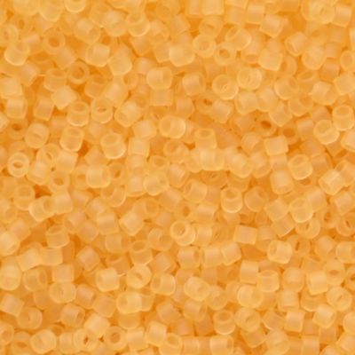 DB1272 Tr Matte Crystal Ivory Delica