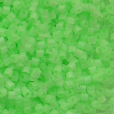 DB1858 Silk Inside Dyed Mint Green Delica