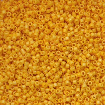 DB2102 Duracoat Op Banana  Delica