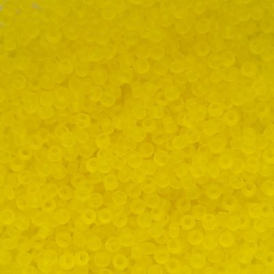 RC11-0136F Matt Trans Yellow Size 11 Seed Beads