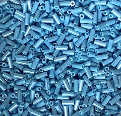 RC574 Op Turquoise AB Size 2 Bugles