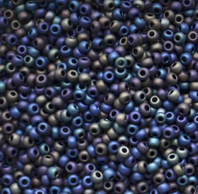 RC758 Frost Black AB Size 10 Seed Beads