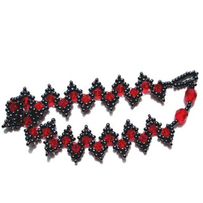 Alhambra Bracelet Pattern