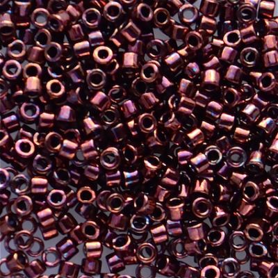 DB0012 Metallic Raspberry Delica