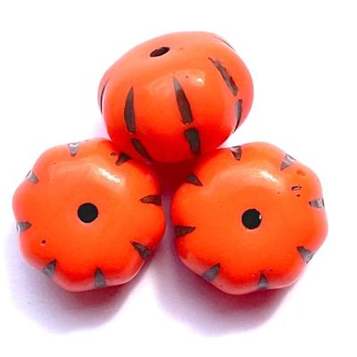GL1647 11x8mm Orange/Black Pumpkin Beads