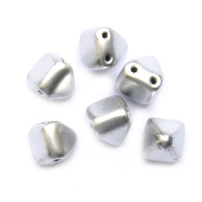 GL5669 6mm Matte Metallic Silver Pyramid Stud