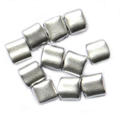 GL6372 5x5mm Frost Silver Karo Bead