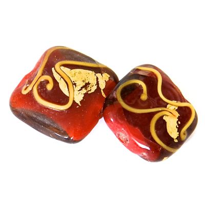 GL6657 Red/Gold Decorated Square