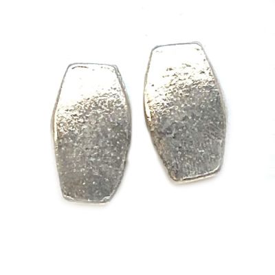 MB041 16x12mm white metal flat oval