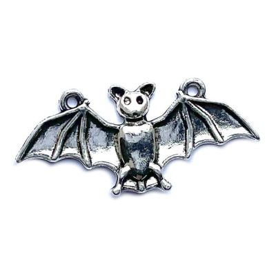MB709 Two Loop Bat Charm