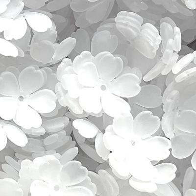 PB323 14mm White Frost Blossom Flowers