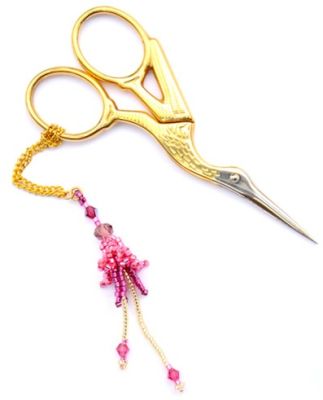BP370 Fuchsia Scissor Tassel Bead Pack