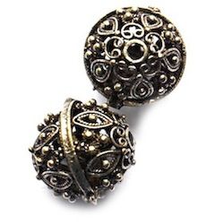 MB911 15mm Black Filigree Round