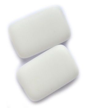GL3971 19x12mm White Cushioned Oblong