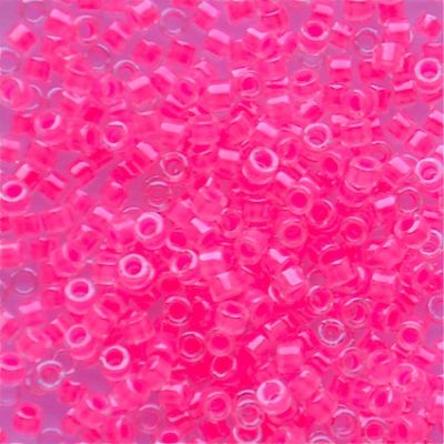 DB2035 Luminous Wild Strawberry Delica