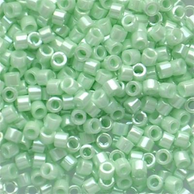 DB1536 Opaque Light Mint Ceylon Delica
