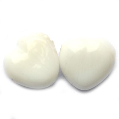 GL5284 12mm Opaque White Flat Heart