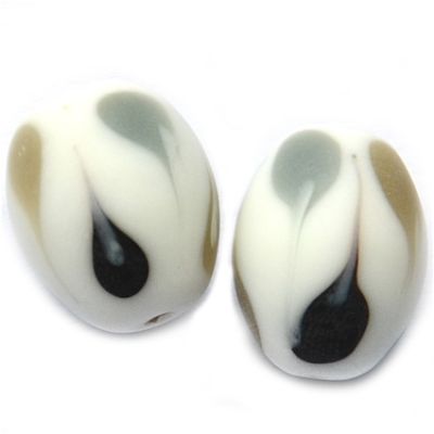 GL5439 15x12mm Black Grey Hockney Oval