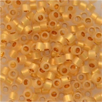 DB0230 24k Lined Cream Opal Delica