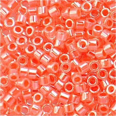DB0235 Lined Crystal/Salmon Lustre Delica