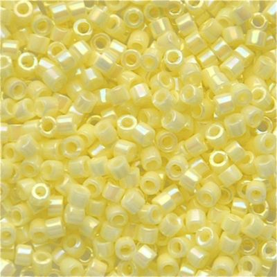 DB1501 Op Pale Yellow AB Delica