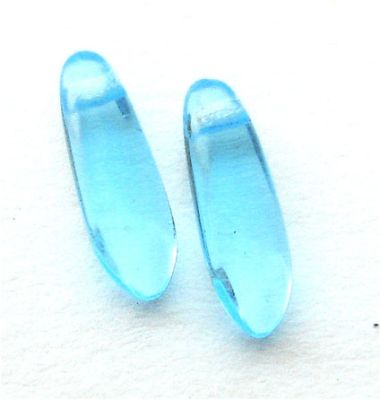 GL1401 11x3mm Pale Turquoise Dagger