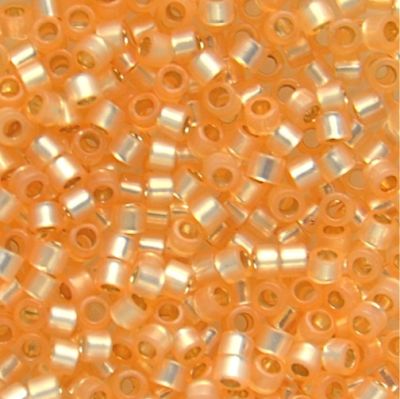 DB0621 Dyed Light Apricot Delica