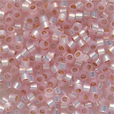 DB0624 SL Lilac Alabaster Delica