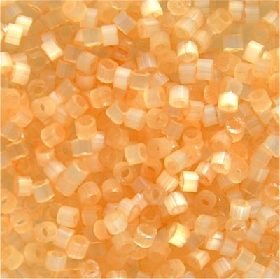 DB0674 Peach Silk Satin Delica