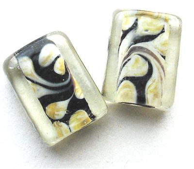 GL2172 15x12mm Black and Cream Swirl Lozenge