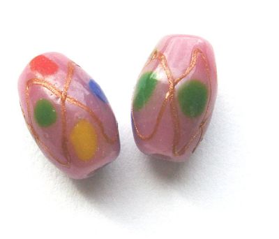 GL2232 15x10mm Soft Pink Spotted Oval