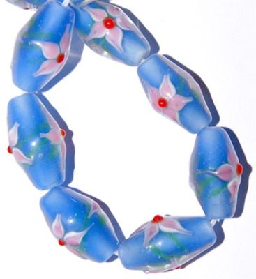 GL2238 18x10mm Blue Lily Oval