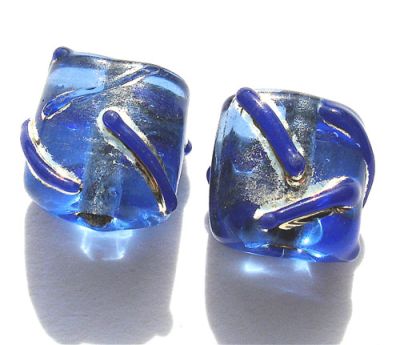 GL0915 Blue Cushioned Flat Square Bead