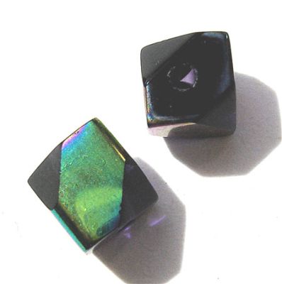 GLX2479 6mm Amethyst AB Chevron Cubes