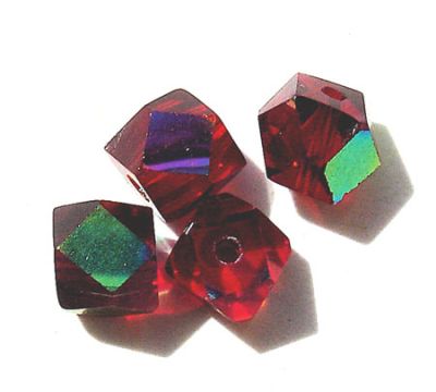 GL2495 4mm Siam AB Cut Edge Cube