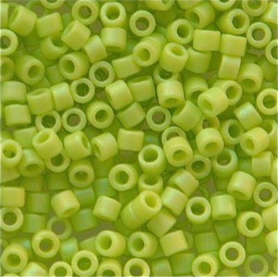 DB0876 Matte Op Chartreuse AB Delica