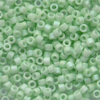 DB1526 Mat Op Light Mint AB Delica