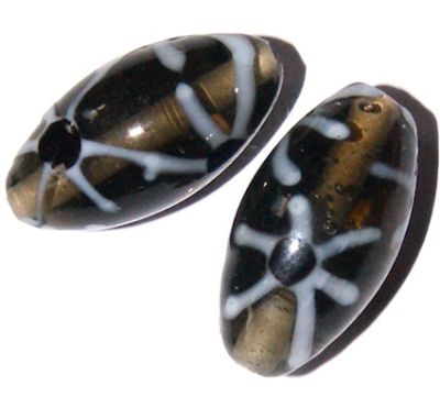 GL0704 Smoke Grey Oval Patterned Bead