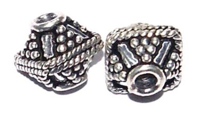 MB100 10mm Antique Silver Metal Diamond Bicone