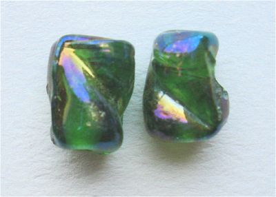 GLx0952 8x6mm Emerald Twisted Tube