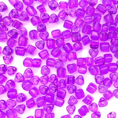 Dip695 3.5mm Transparent Magenta Preciosa Triangles