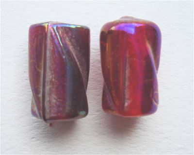 GL0971 10x8mm Cerise Twisted Tube