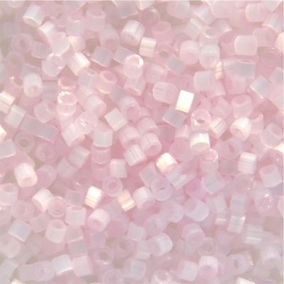 DB0675 Pale Pink Silk Satin Delica