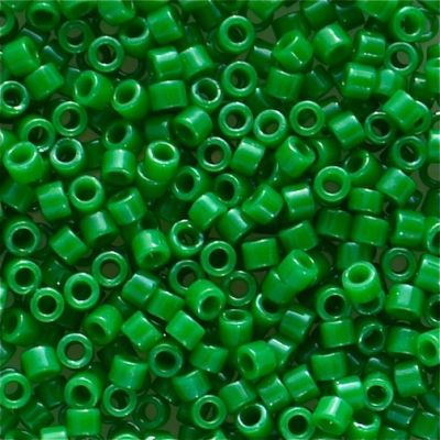 DB0655 Dyed Opaque Kelly Green Delica