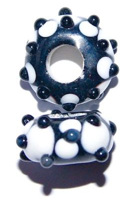 GL3205 Black and White Dot large hole bead