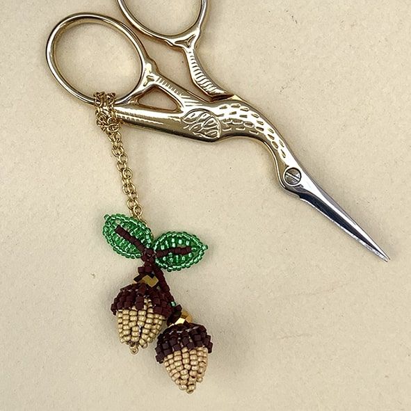 Acorn Scissor Tassel