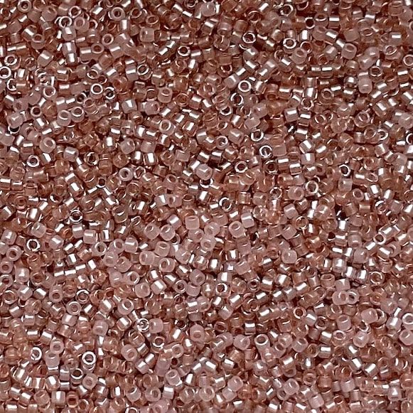 DB0988 Sparkling Ld Vintage Rose Mix Delica
