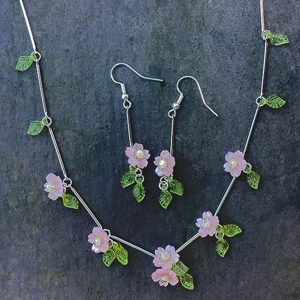 Mika Necklace and Earrings Kit