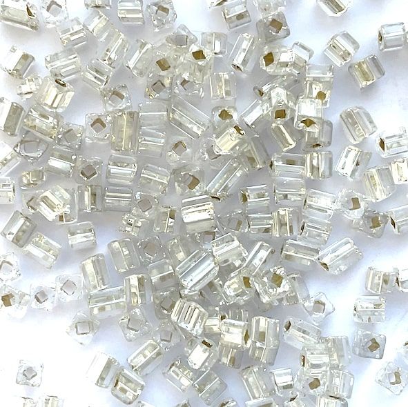 Dip701 3.4mm SL Crystal Preciosa Cubes