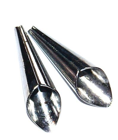 MB656GRB 22x6mm Delicate Grey Black Curved Bead Cone